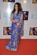 Gracy Singh at Zee Awards red carpet in Mumbai on 6th Jan 2013 (109).JPG